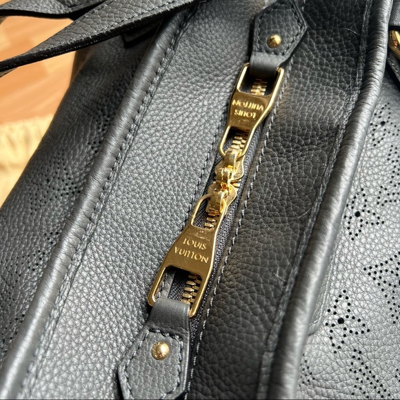 Authentic Louis Vuitton Mahina Stellar GM in Anthracite - Picture 4 of 16